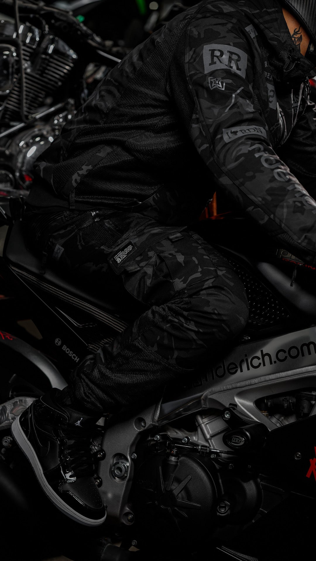 [Pre-Sale // Backorder] Unit 16™ V2.Flow™ Mesh Armoured Cargo Joggers {Black Camo}
