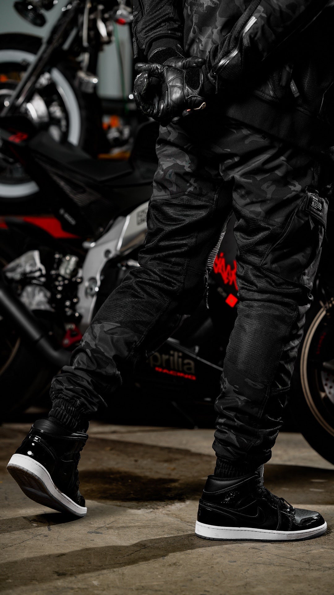 [Pre-Sale // Backorder] Unit 16™ V2.Flow™ Mesh Armoured Cargo Joggers {Black Camo}