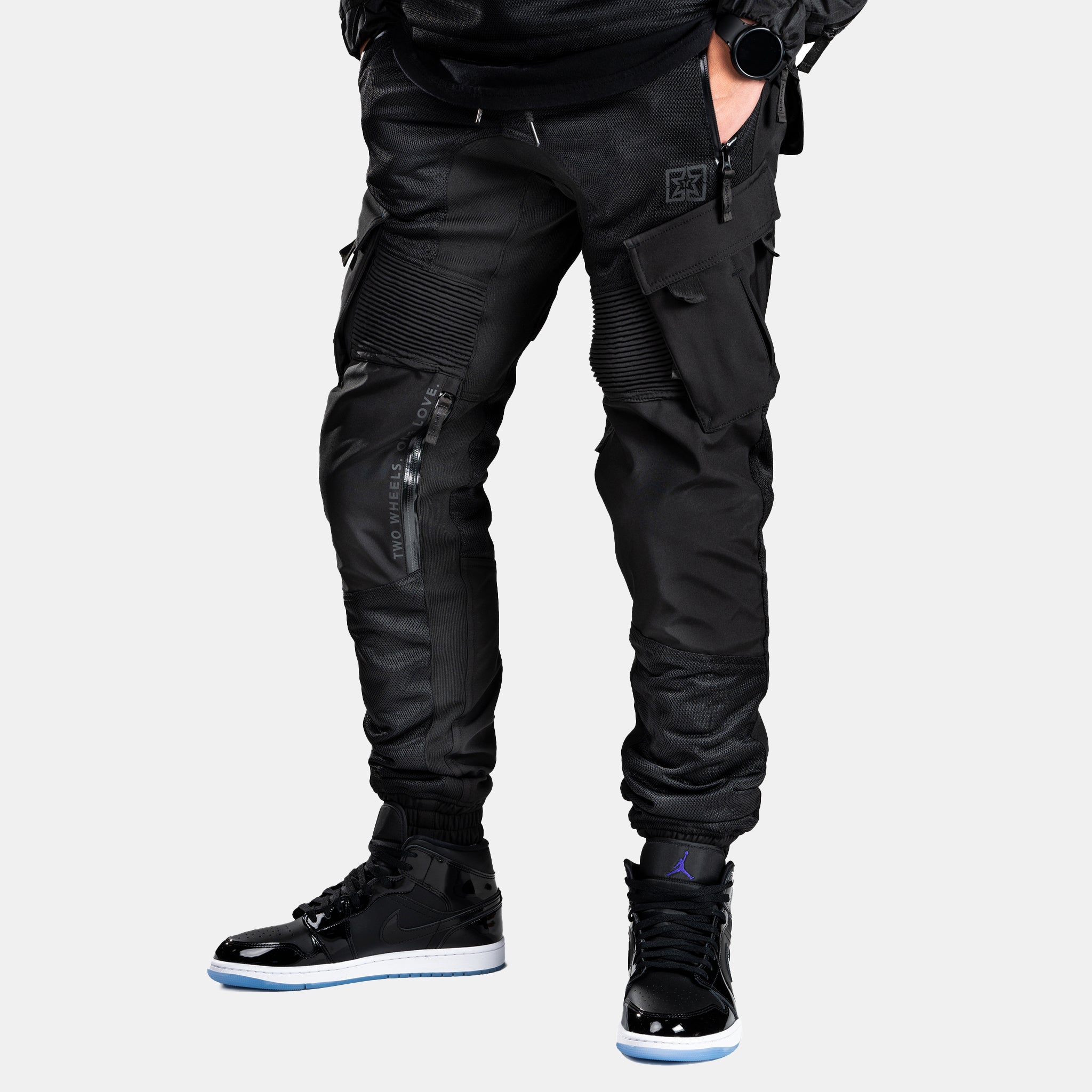 [Pre-Sale // Backorder] Unit 16™ V2.Flow™ Mesh Armoured Cargo Joggers {Black}